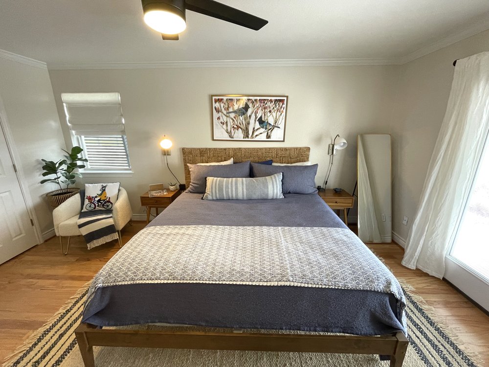 blue-room-bed