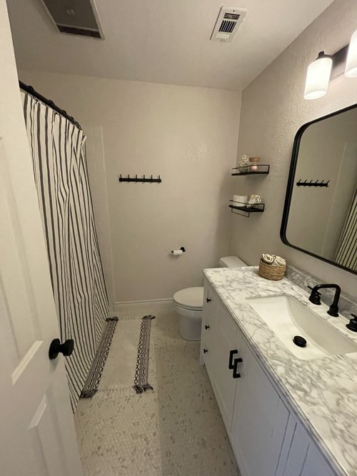 hall-bath2