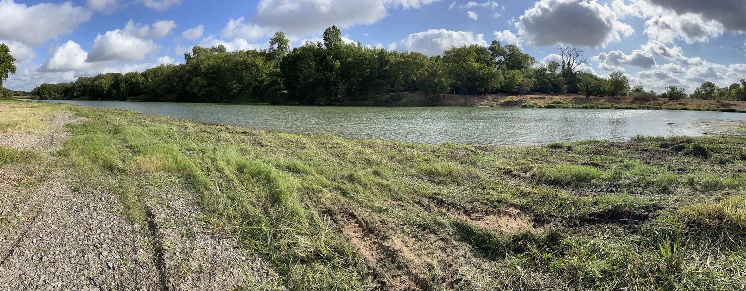 pano-river (1)