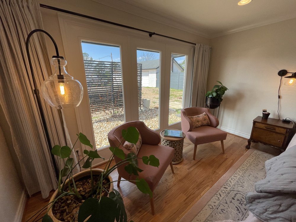 pink-room-sitting